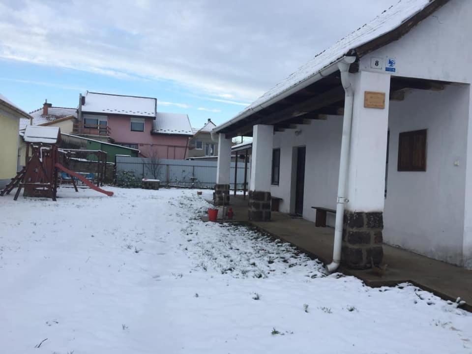 Oncsa Vendeghaz Hotel Gyongyos ภายนอก รูปภาพ